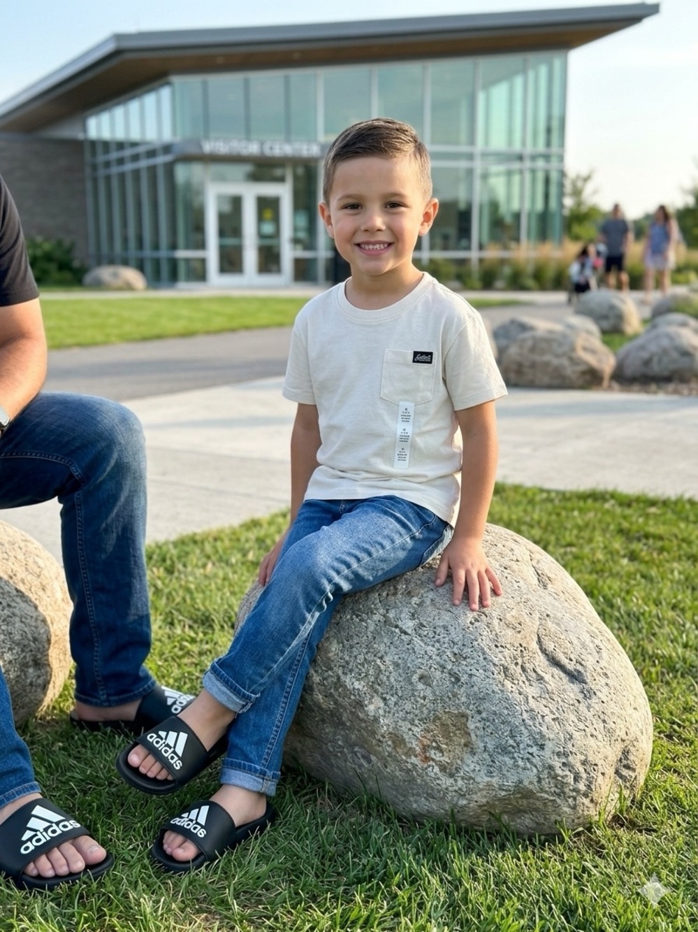 Cat & Jack NWT Kids Cream Pocket Tee